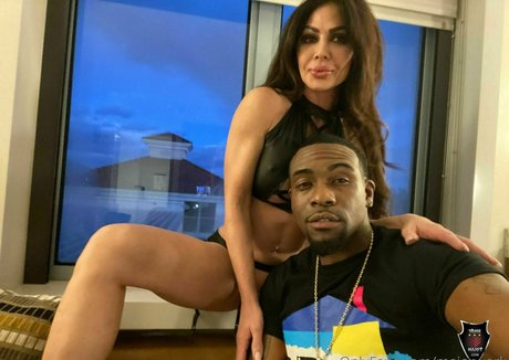 majorwork 美しいポルノスター 画像