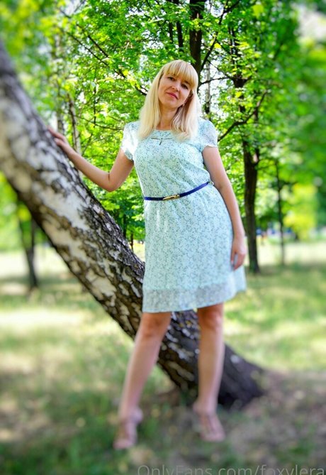 foxylera 素敵なモデル 画像