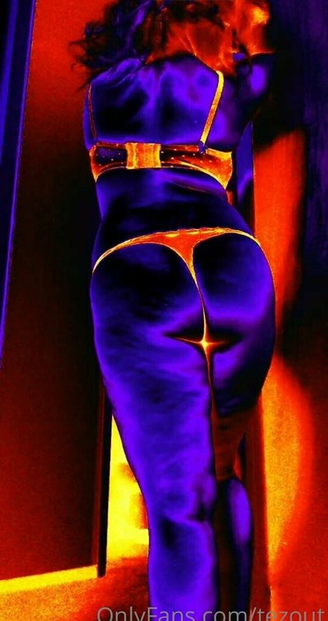 デカ尻ティーンオンリーファンズ 無料 画像