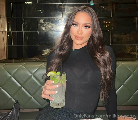 痴女妻オンリーファンズ xxx 写真