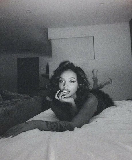 切断者オンリーファンズ セクシーヌード 写真