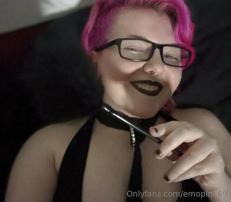 戦利品オンリーファンズ ホット裸 画像