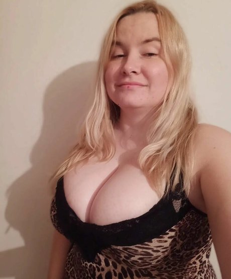 Dejana Savi ポルノモデル アーカイブ