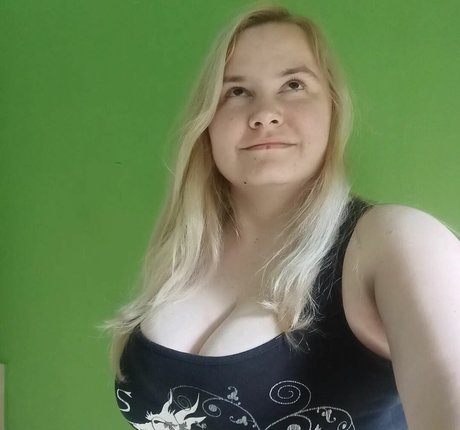 Dejana Savi ポルノスター HD 写真