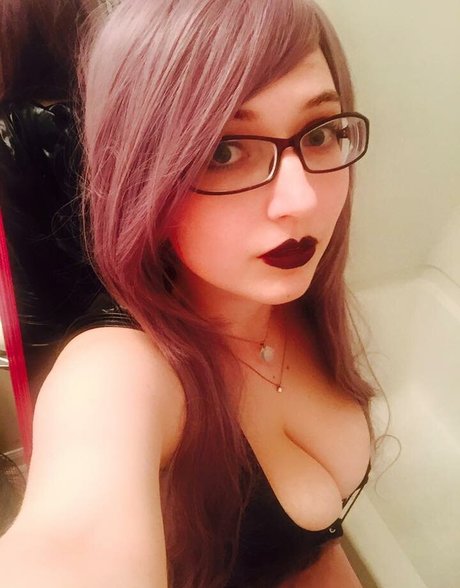 Calliope Rossi 独占ポルノスター アーカイブ