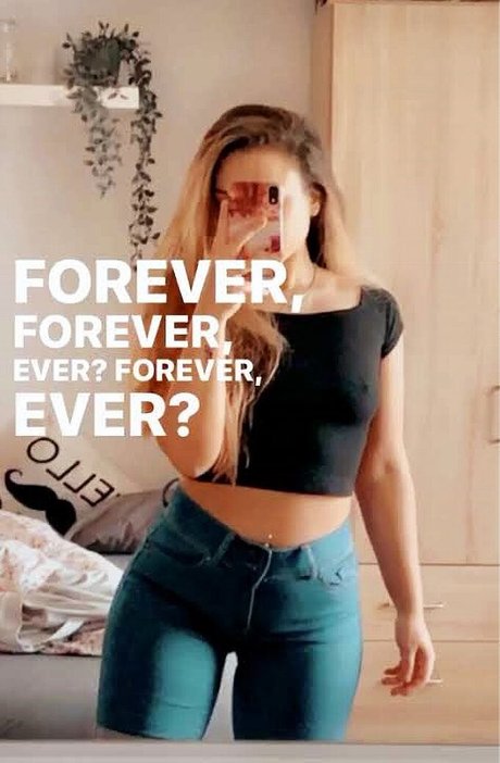 Fiona Schramm 無料女優 写真