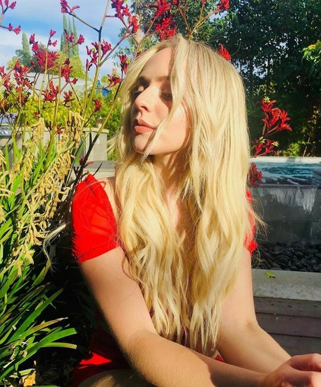 Madilyn Bailey アダルトモデル 画像