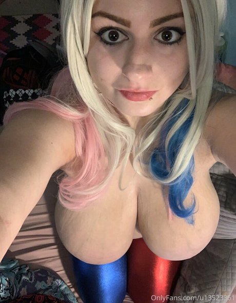 chloerosesamantha ホットなスター 画像