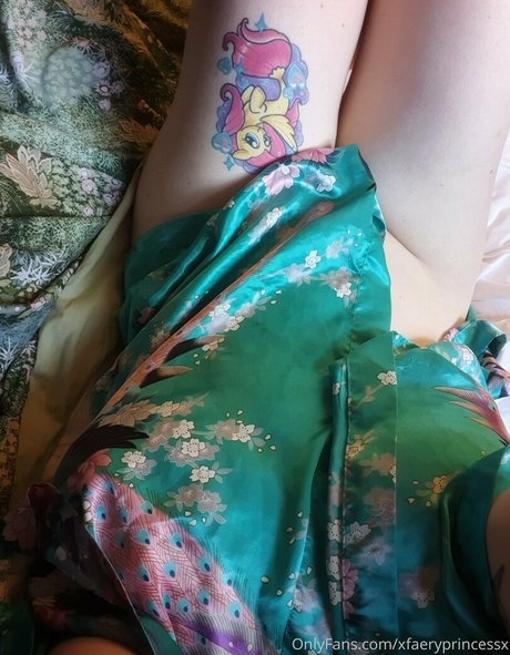 xfaeryprincessx ヌードスター 画像