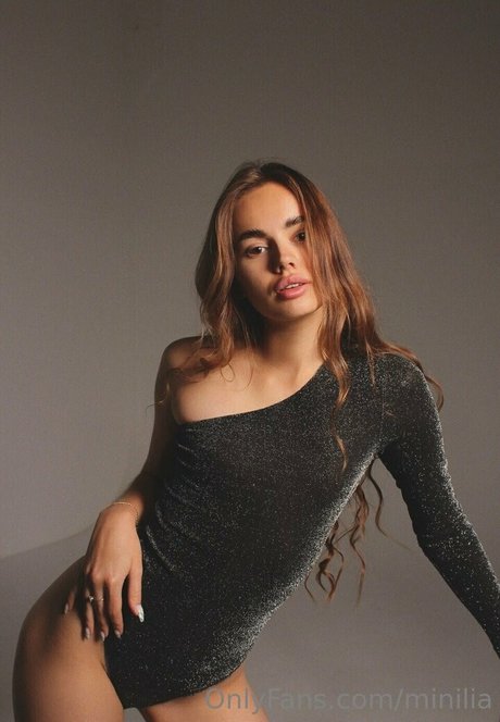 minilia アダルトスター アーカイブ