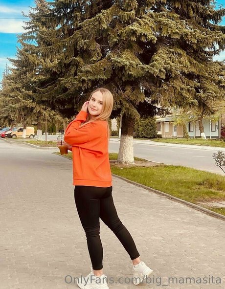 尖ったおっぱいオンリーファンズ 無料裸 ギャラリー