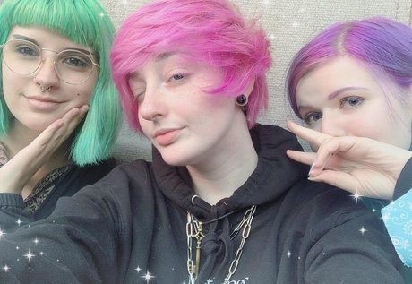 Pajerok 完璧なポルノスター ギャラリー