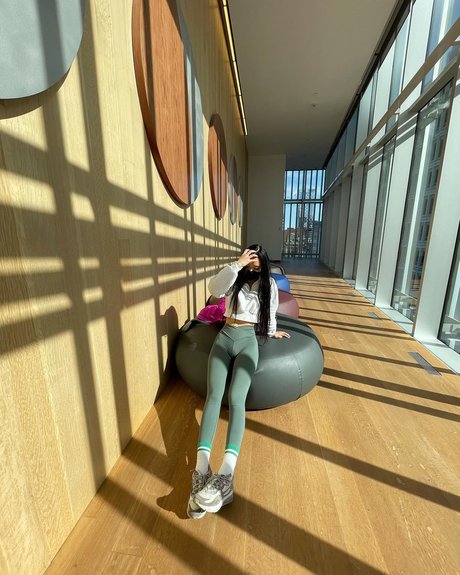 フラットオンリーファン えろた 写真