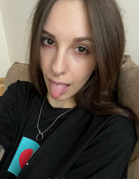 lovelylollyhehe 無料モデル 画像