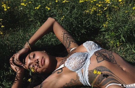 バイセクシャルMMFオンリーファン ホットセクシー ギャラリー