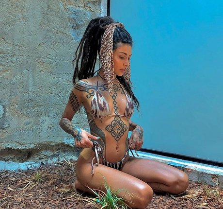 Thefreeelf 写真集