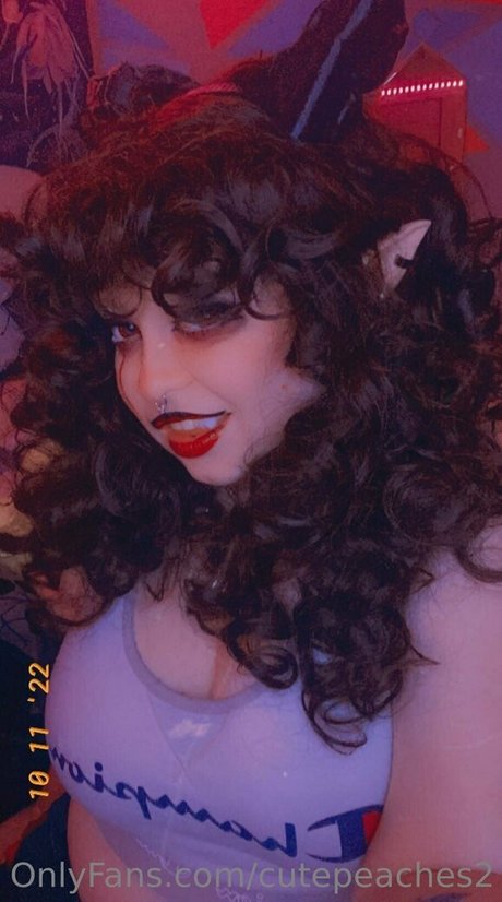 お尻を広げるオンリーファンズ アートxxx 写真