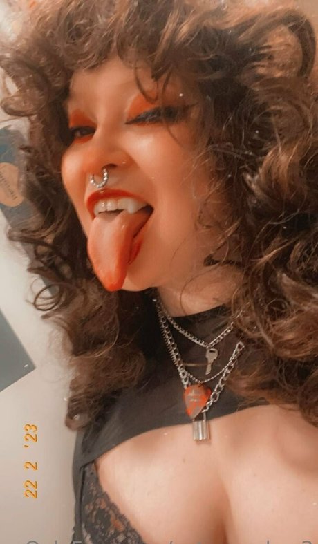 巨乳オナニーオンリーファンズ ヌード 写真