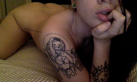 bbjademoon ポルノスター 写真