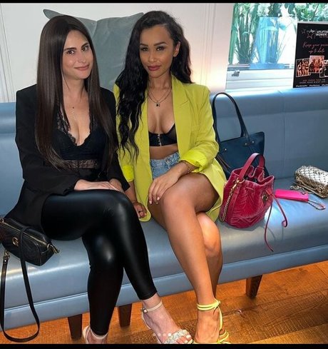 Sian Gabbidon アダルトスター 写真