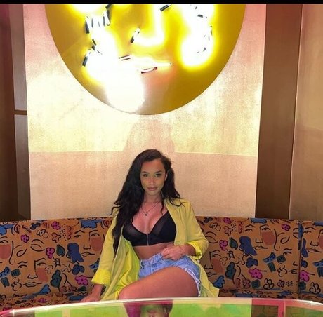 Sian Gabbidon 美しいスター 写真