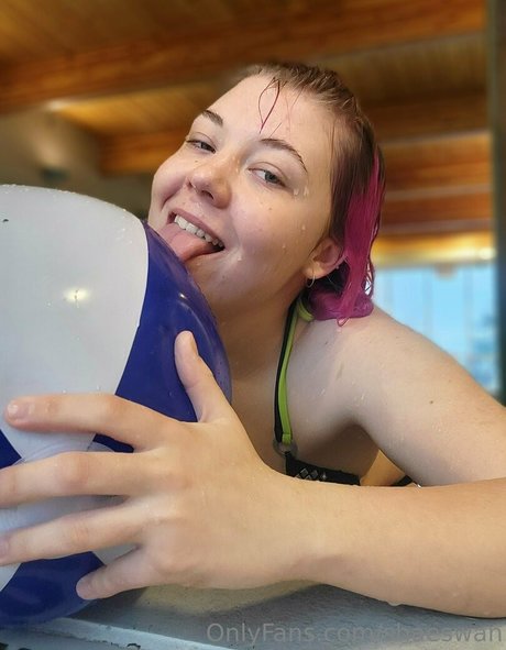 shaeswan ヌードのポルノスター 画像