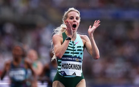 Keely Hodgkinson ヌードモデル 写真