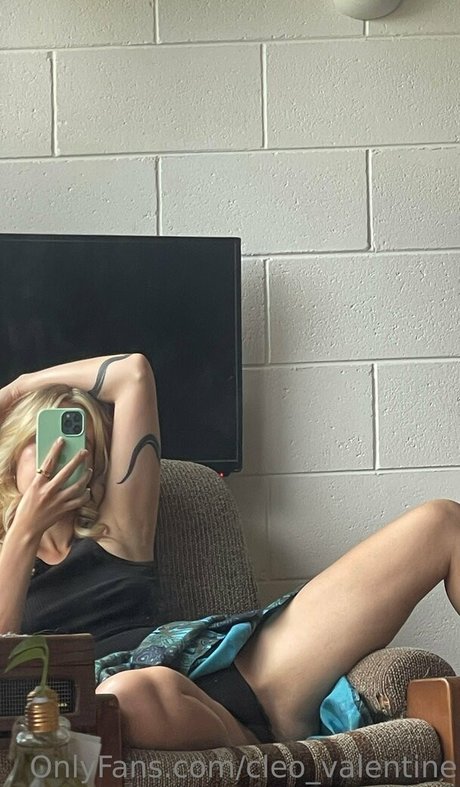 cleo valentine xxxポルノスター 画像