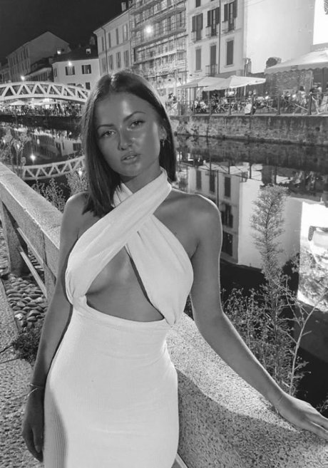 ぽっちゃりティーンオンリーファンズ 美しいxxx 写真