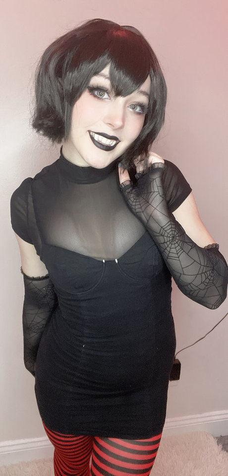 ニューハーフの乗馬オンリーファンズ ポルノ 画像