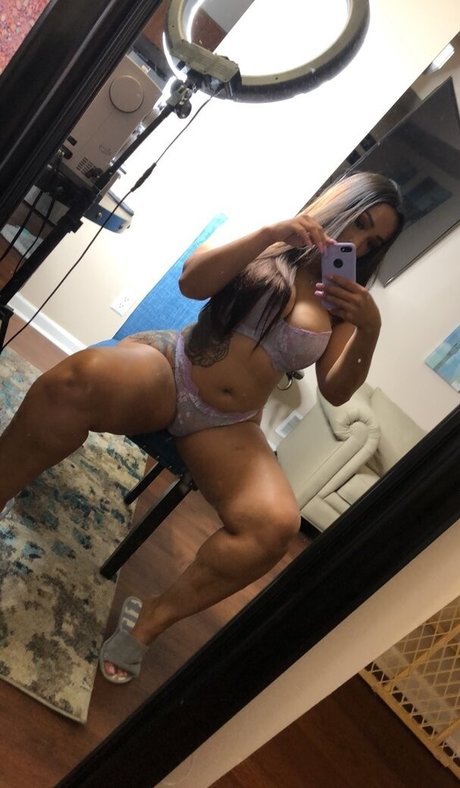 フィットネスガールズオンリーファンズ ポルノ 写真