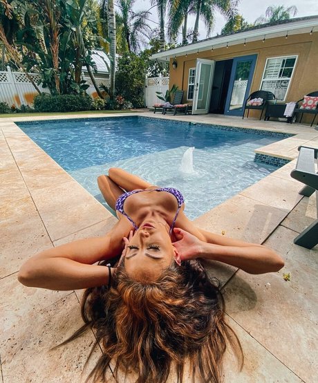 大学のアジア人オンリーファンズ セクシーxxx 画像