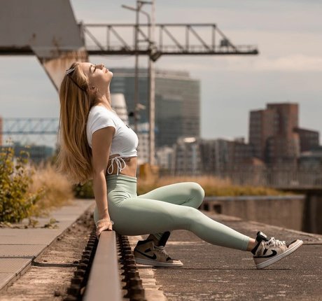 戦利品オンリーファンズ ポルノ ギャラリー