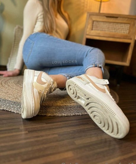 no face lou 最高のモデル 写真