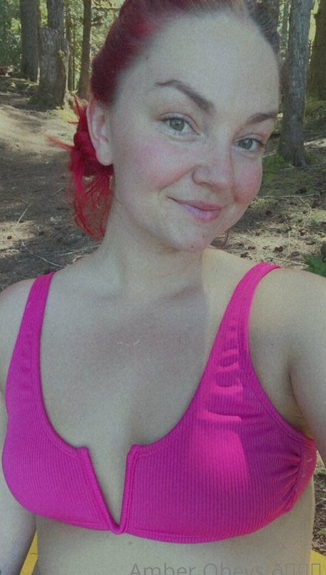 カーリーエボニーオンリーファンズ 無料エロ 写真