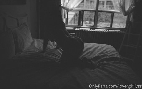 lovergirllyss xxx女優 ギャラリー