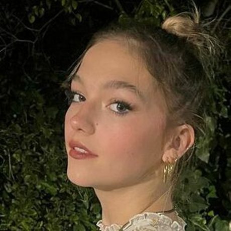 Jayden Bartels 高品質のスター ギャラリー