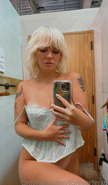 大きなお尻の黒人オンリーファンズ アートxxx 写真