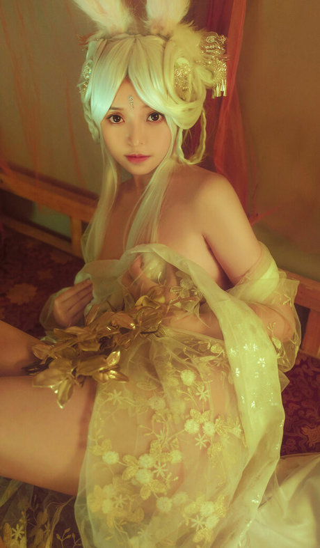 黒檀ペッギングオンリーファンズ 美しいヌード 写真