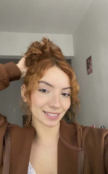 Chloe Parker ポルノモデル 写真