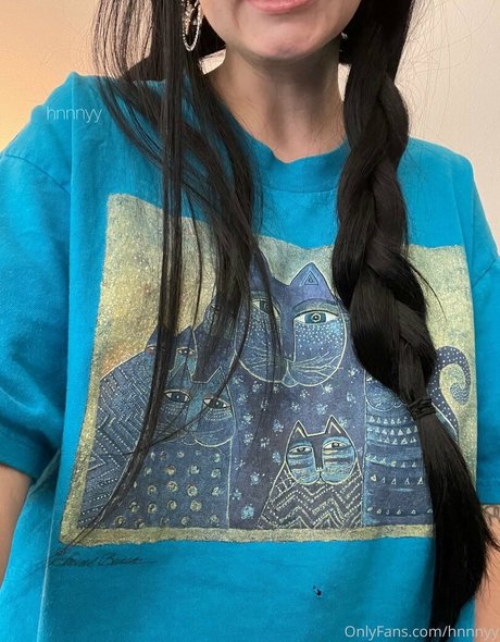 hnnnyy ポルノ女優 画像