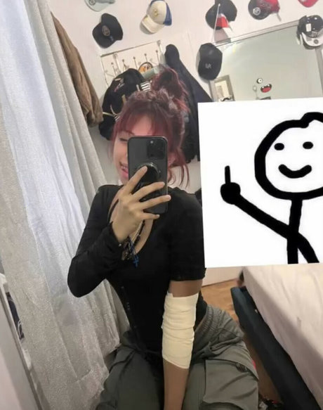 Karikyuti アダルトモデル 画像