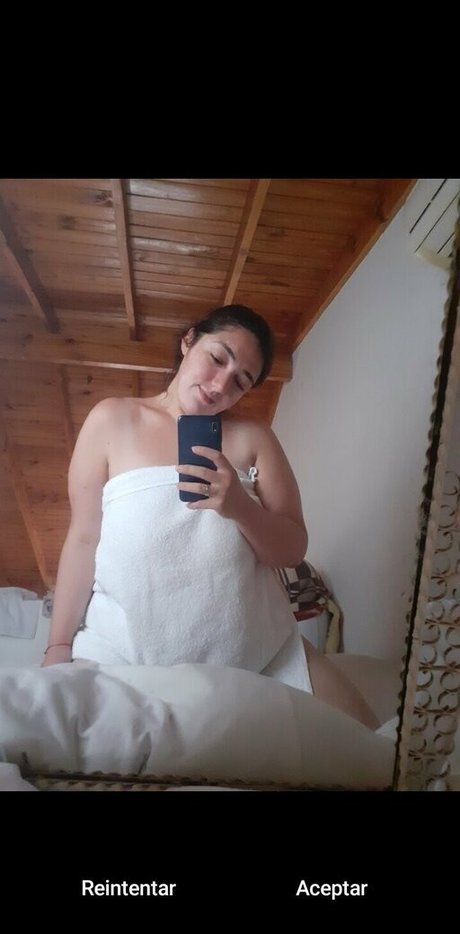 curvygirlsuperboobs セクシーモデル 写真