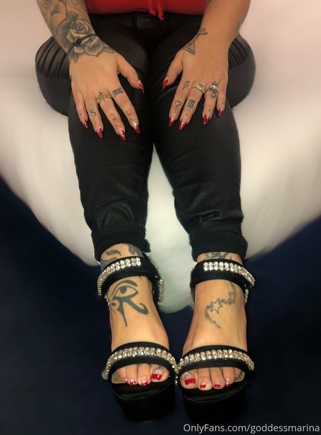 バン・オンリーファンズ アートポルノ ギャラリー