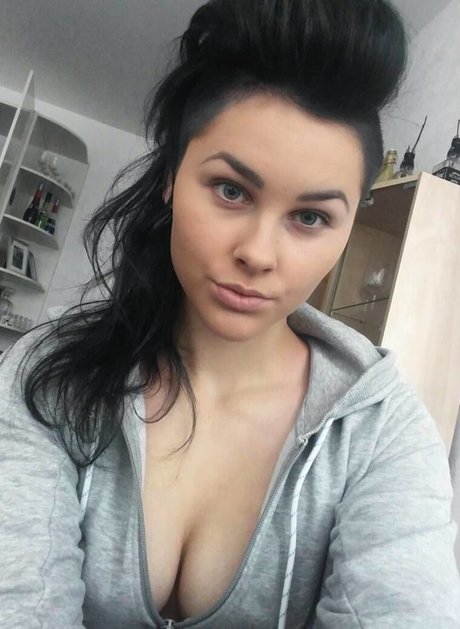 足 マンコ オンリーファンズ 無料ポルノ 写真