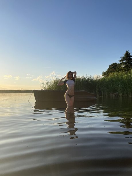 足 マンコ オンリーファンズ えろた 写真