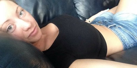 軍事オンリーファンズ セクシー 写真