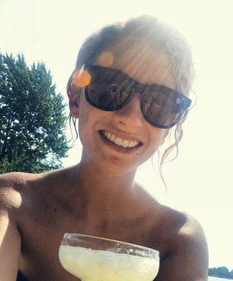 ハードコアアジアンオンリーファンズ ホット 画像