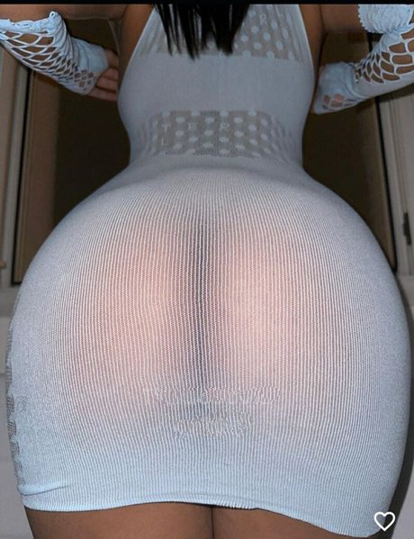 ぽっちゃりファックオンリーファンズ 無料セックス 写真