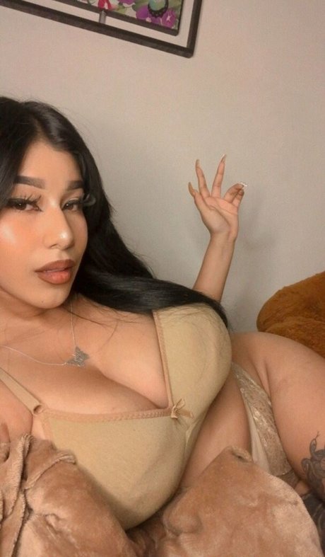 バニープリンセスオンリーファンズ ホットセクシー 画像